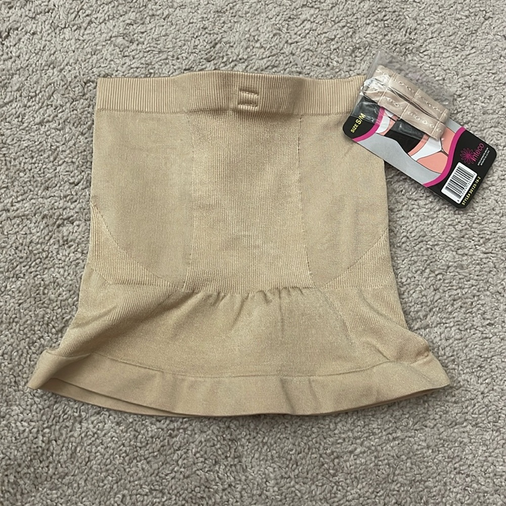 Nwt nude waist cincher